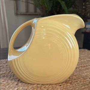 Vtg Original Fiesta Marigold Yellow Disk Pitcher Fiestaware USA